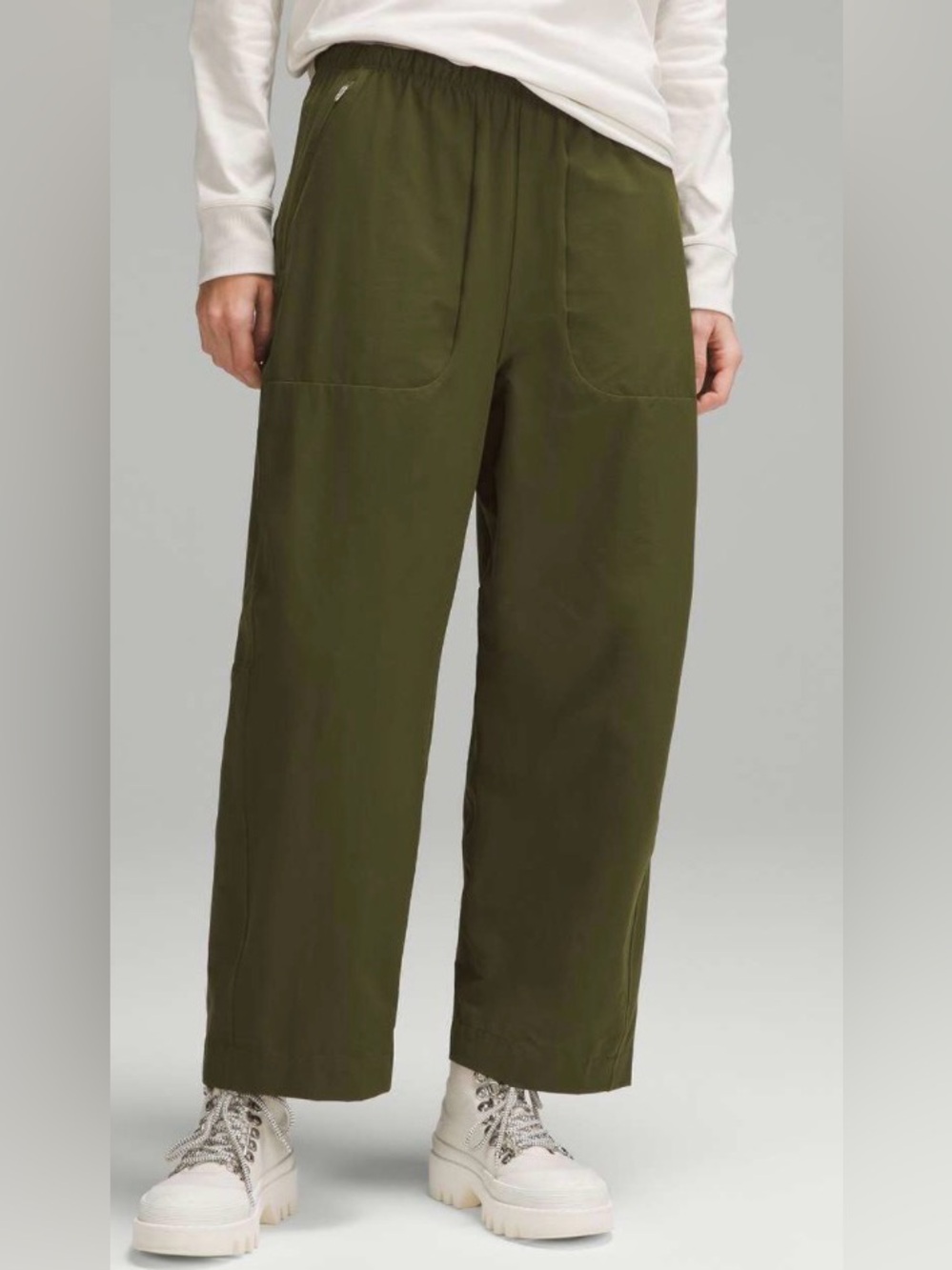NWOT New Lululemon Lightweight Mid-Rise Barrel-Leg Cropped Pant Ether Green - Picture 2 of 8